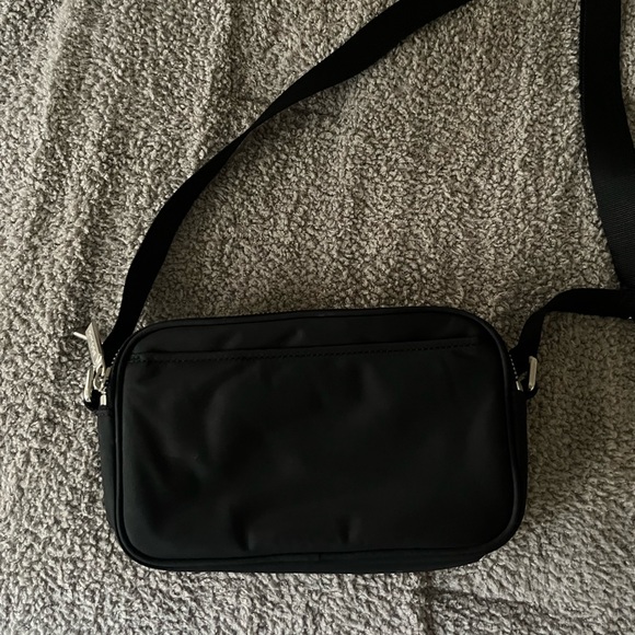 lululemon athletica Bags Lululemon Crossbody Camera Bag Poshmark